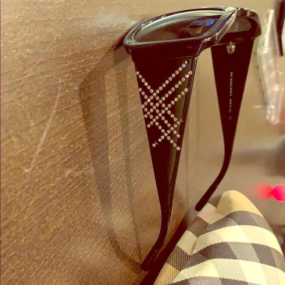 Burberry sunglasses
